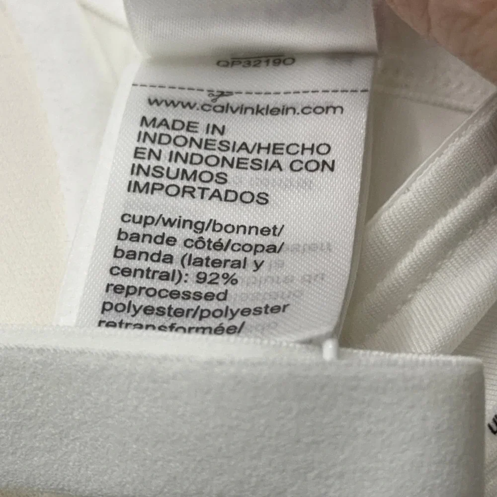 Calvin Klein 34B Microfiber Stretch Mini Logo White Push Up Bra Minimalist Basic